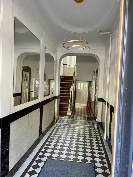 Altbaucharme  mit 2-Zimmern in Charlottenburg — photo 1